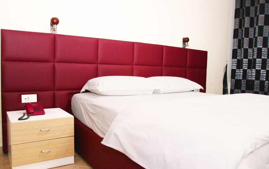 Hotel Relax Тирана Экстерьер фото